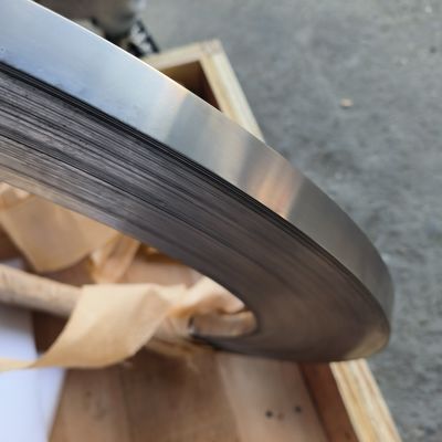 ভালো দাম উচ্চতর বৈদ্যুতিক পরিবাহিতা জন্য মুখ কেন্দ্রিক ঘন স্ফটিক কাঠামো সহ নিকেল খাদ স্ট্রিপ অনলাইন